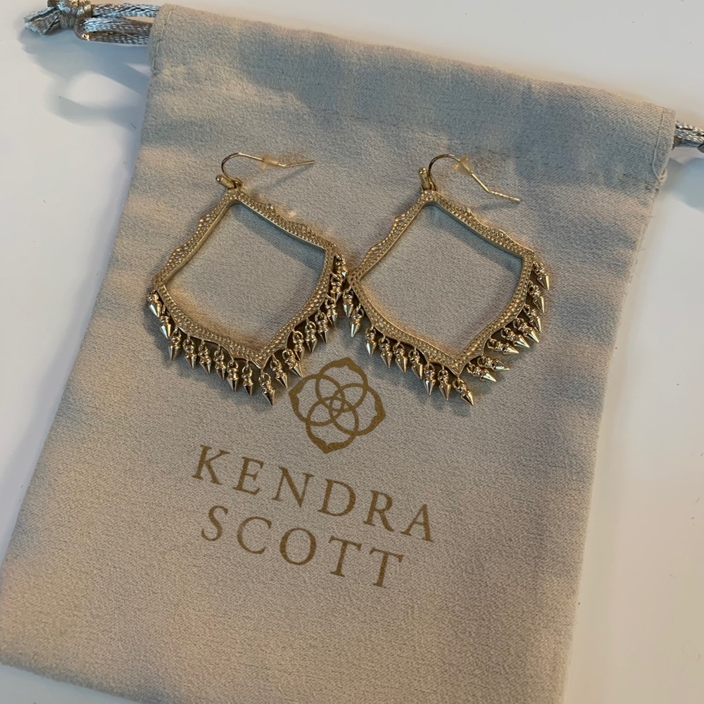 Kendra Scott Lacy Fringe earrings in gold